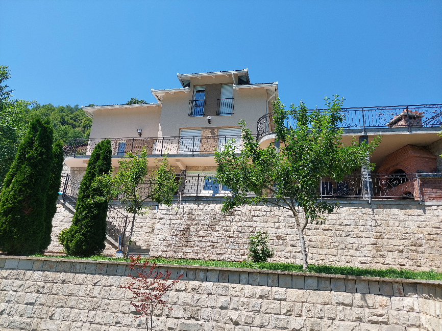 Kuća uz jezero