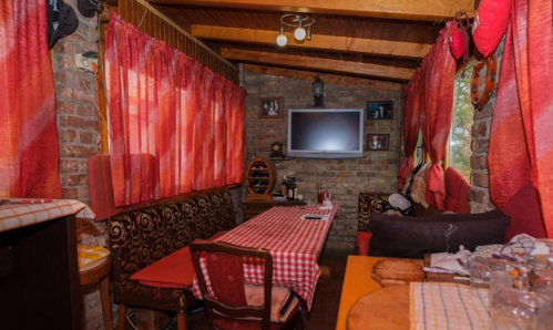 One-Bedroom Apartment 1