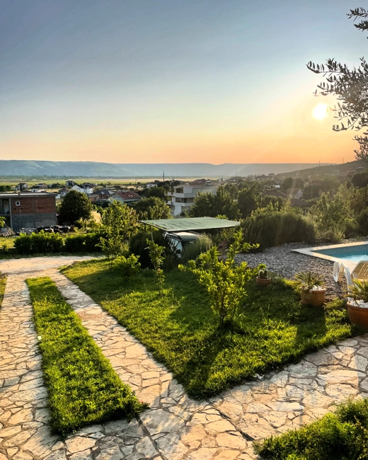 Villa Mana