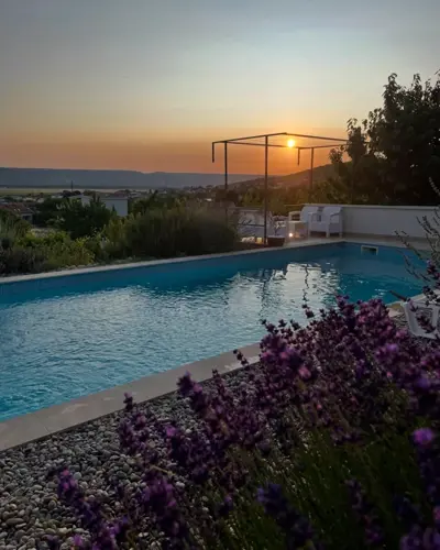 Villa Mana