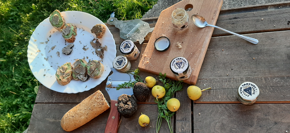 Lov na tartufe - Truffles hunting